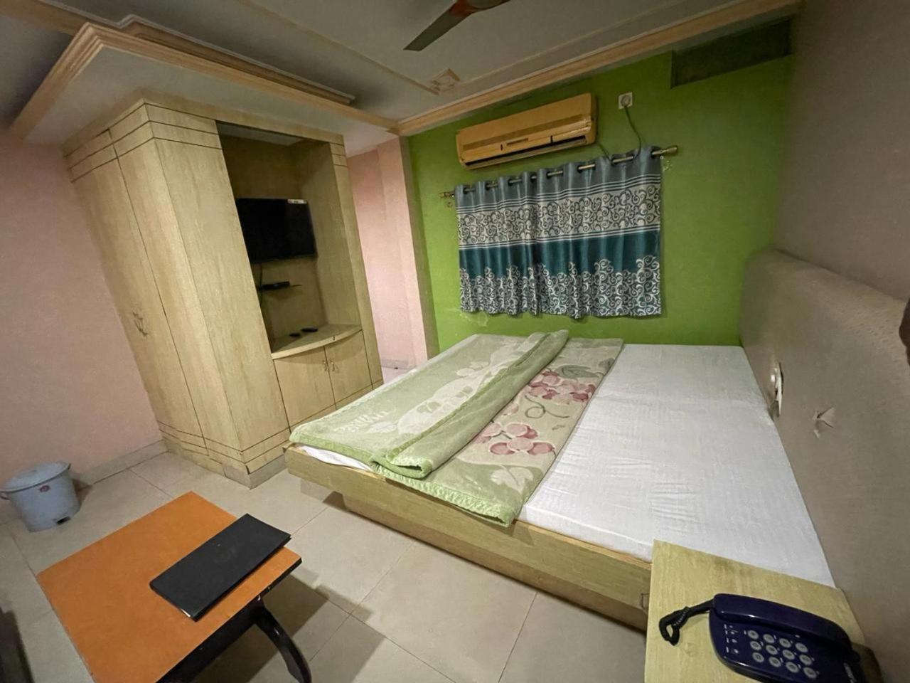 Starline Hotel Agartala Dış mekan fotoğraf
